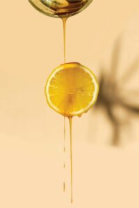 A Warm Water Drink With Honey and Lemon Has Numerous Health Benefits