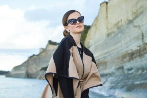 Here are five fashion tips that can help you look stylish and confident year-round.