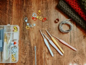 Enhancing the Everyday: Transforming Simple Items into Fashionable Outfits
