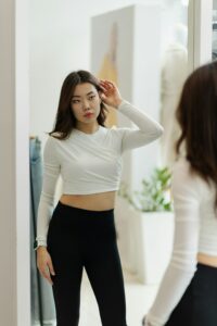 This article will teach you how to dress confidently according to your body type.