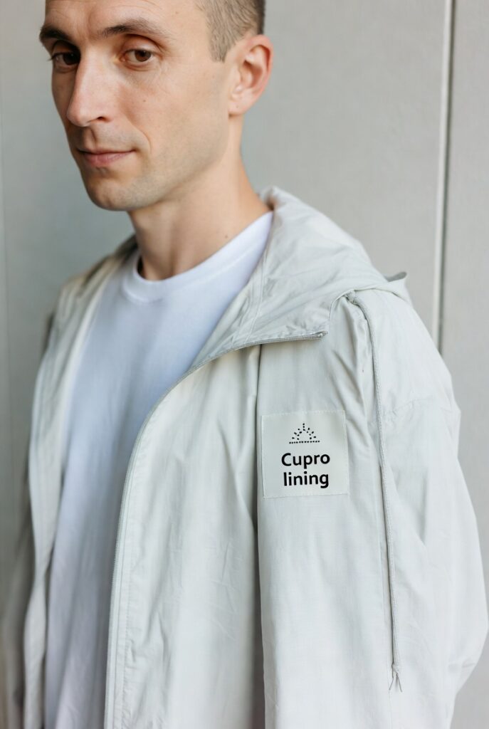 The Thermoregulation Secret: Why Cupro Lining in Jackets Reduces Core Temperature Fluctuations